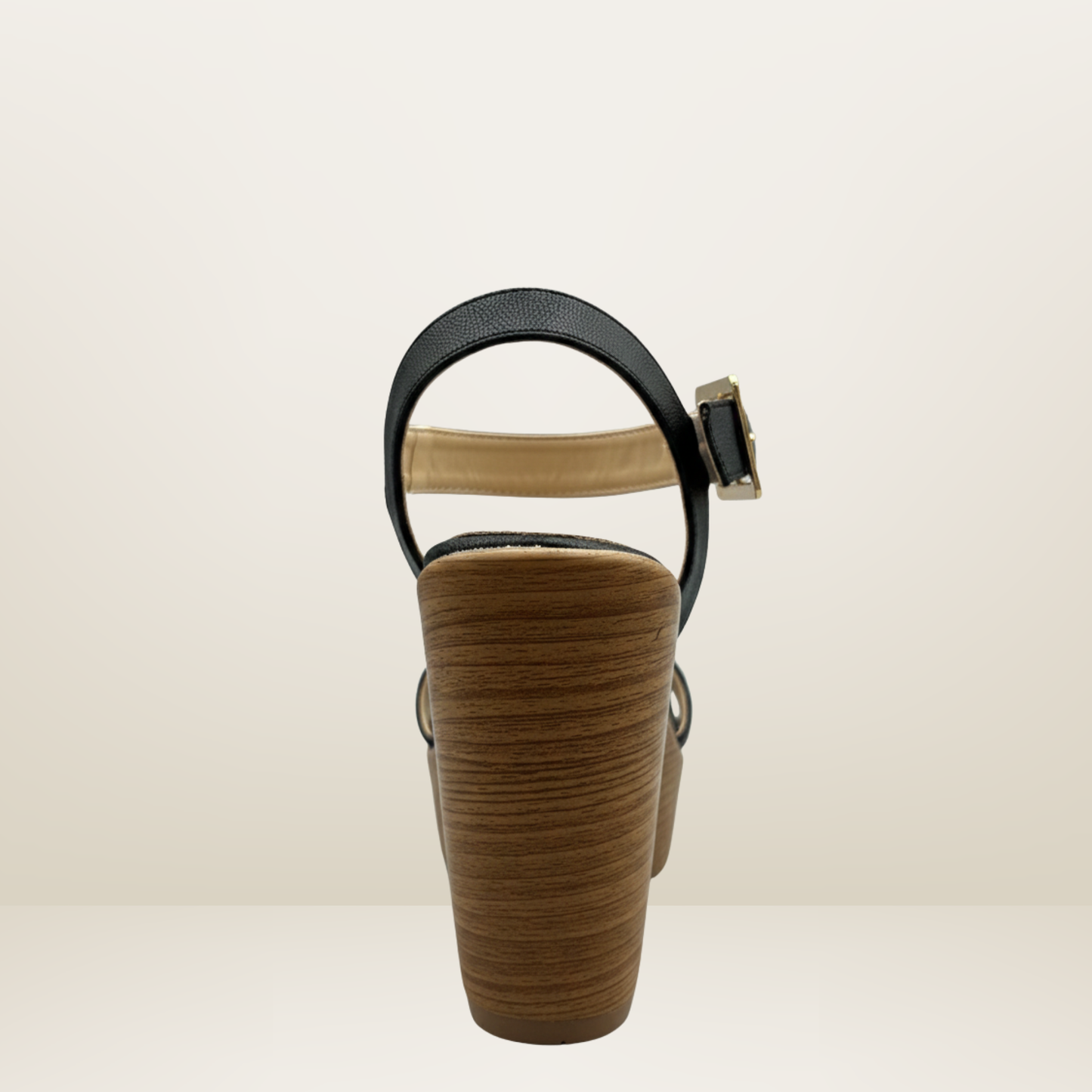 Sandalia de Plataforma Negra con Hebillas Doradas - Pauile- 3769