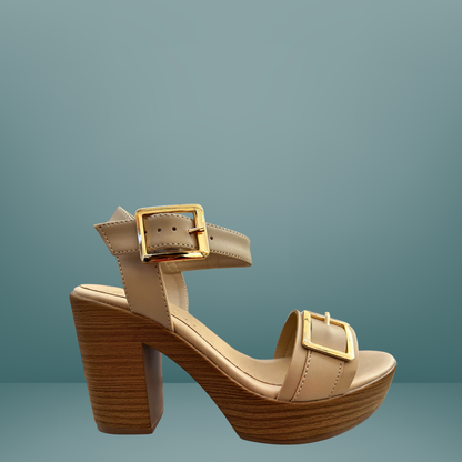 Sandalia de Plataforma Negra con Hebillas Doradas - Pauile- 3769