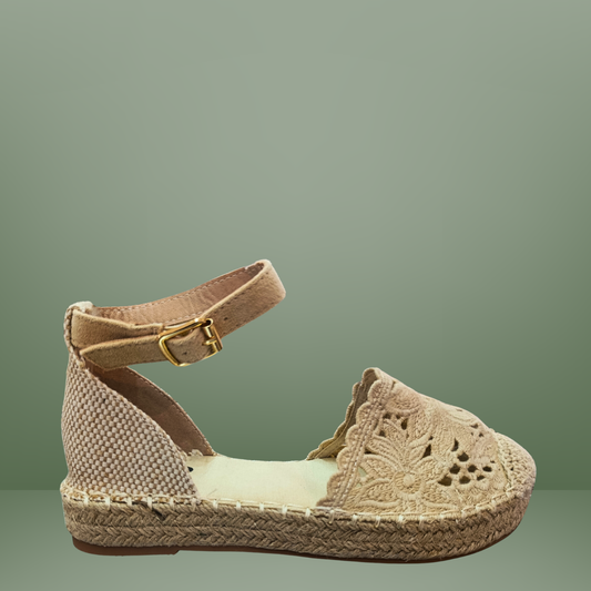 Sandalia tipo alpargata con bordado floral - 683410